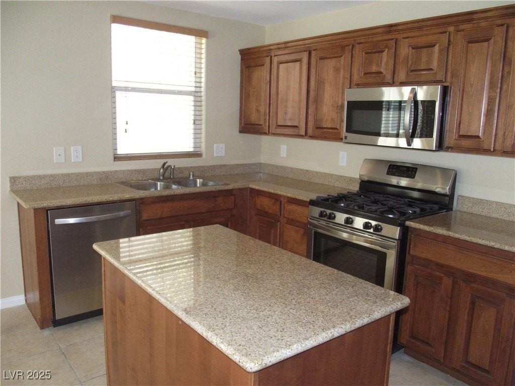 9037 Victor Creek Avenue #NA - Photo 5 of 26