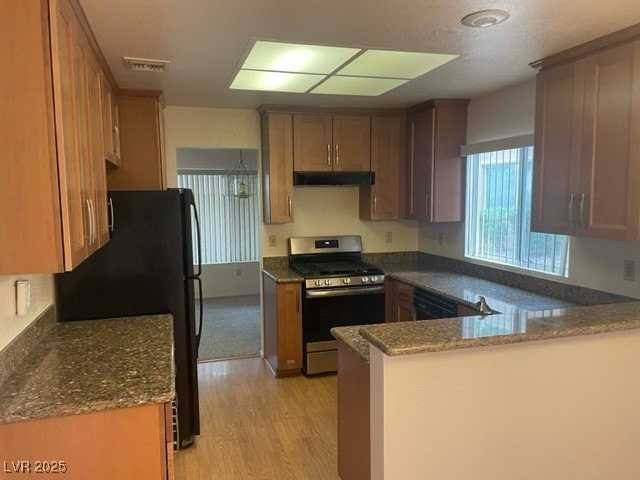 2756 Desert Crystal Dr - Photo 4 of 16