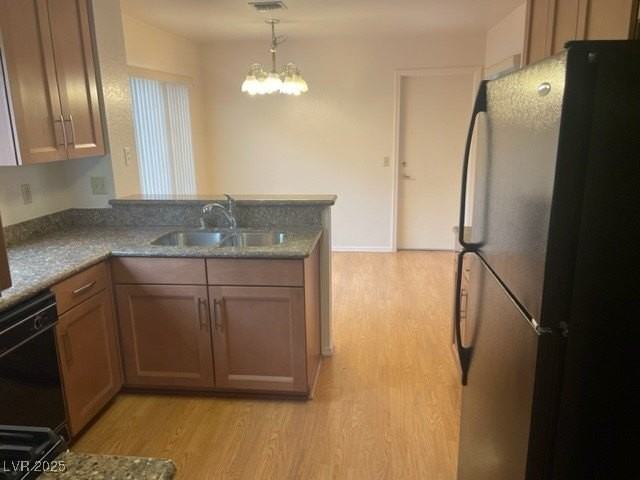 2756 Desert Crystal Dr - Photo 5 of 16