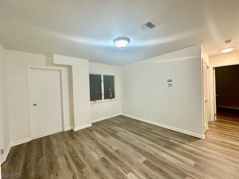 46 Ferry St - Photo 4 of 11