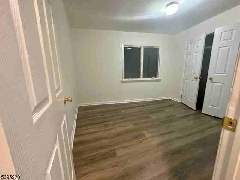 46 Ferry St - Photo 7 of 11