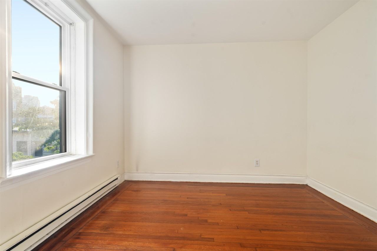 2700 John F Kennedy Blvd - Photo 7 of 13