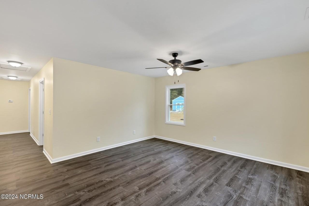 640 Walnut Drive - Photo 7 of 21