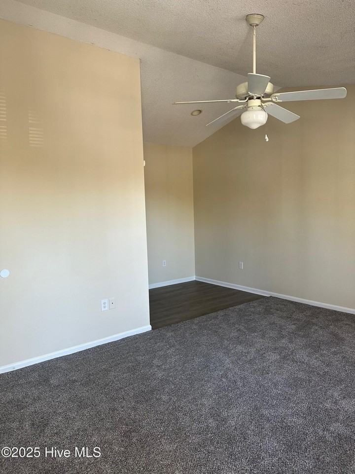 4460 Magellan Ct Apt G #G - Photo 4 of 15