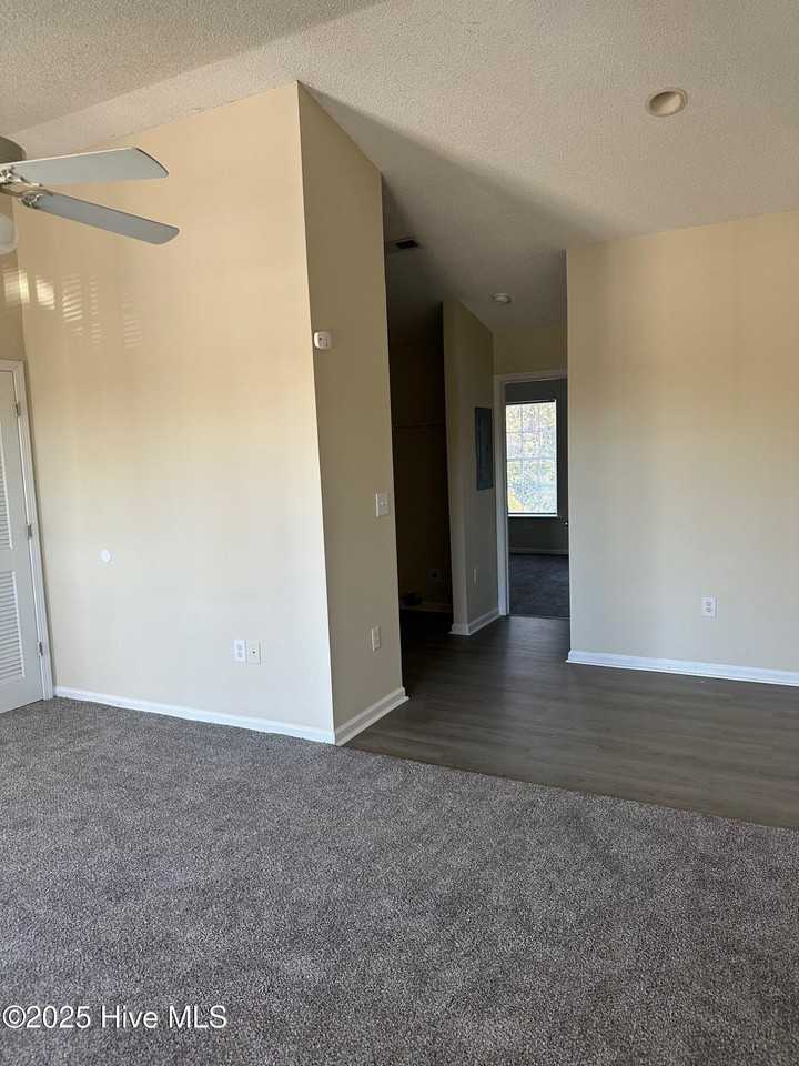 4460 Magellan Ct Apt G #G - Photo 6 of 15