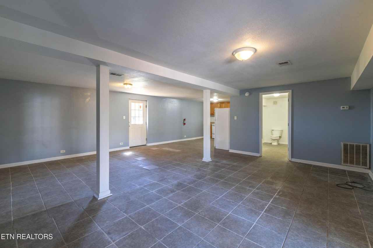 241 Harless Rd - Photo 3 of 36