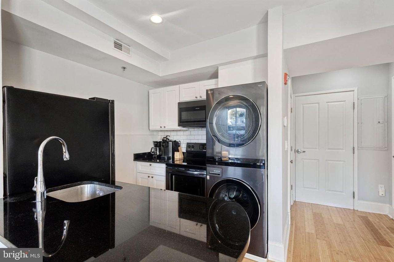 180 Main St - Photo 4 of 15