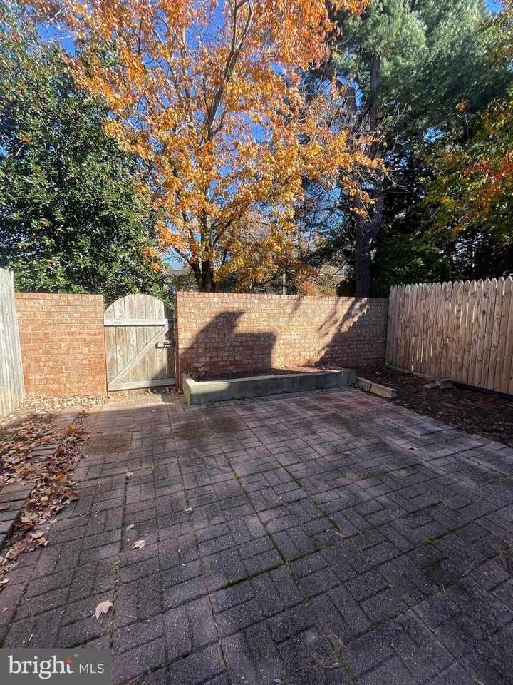 7340 Eldorado St - Photo 5 of 23