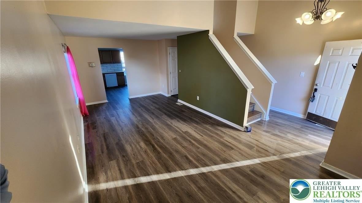 2285 Juniper Dr - Photo 2 of 25