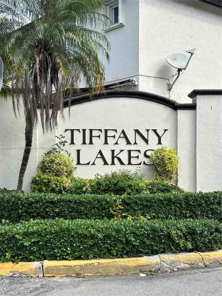 8665 Southwest 152nd Avenue #134