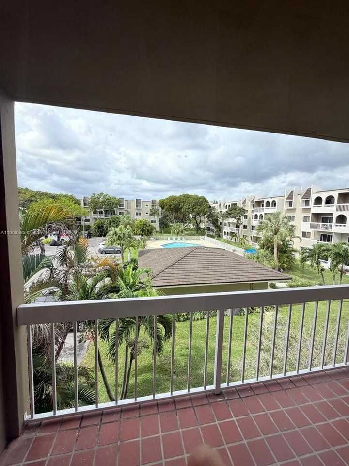 7815 Camino Real #I314 - Photo 6 of 11