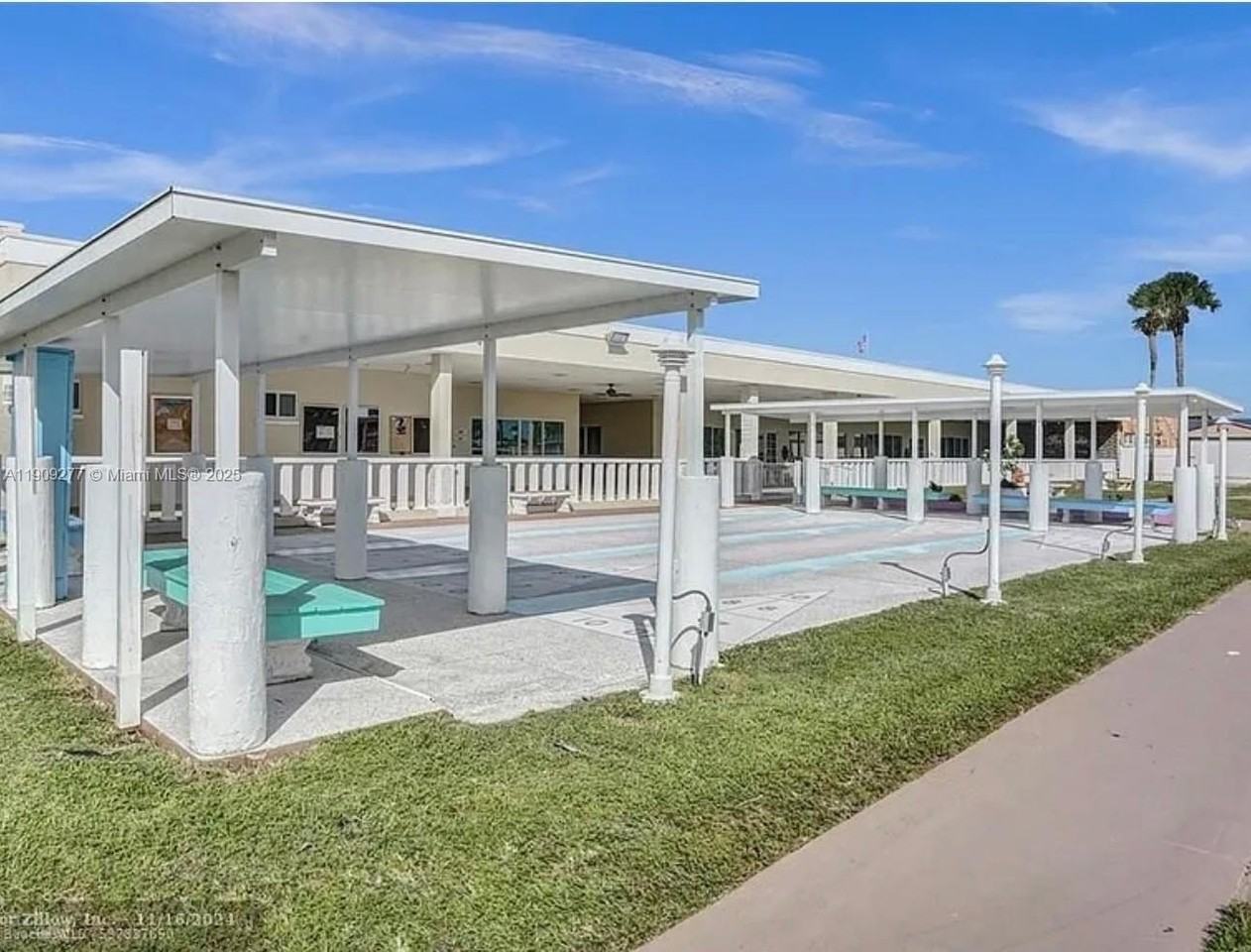 5470 Sw 25th Way #5470 - Photo 3 of 15