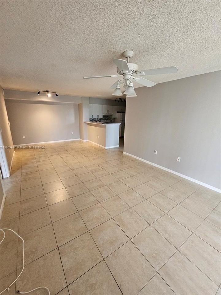 7872 Sonoma Springs Cir #105 - Photo 2 of 21