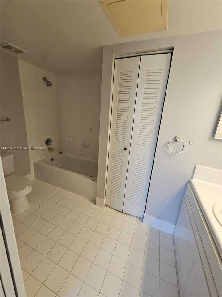 7872 Sonoma Springs Cir #105 - Photo 7 of 21