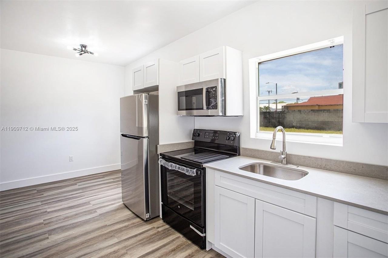 2424 Northwest 7th Court #3 - Photo 3 of 12