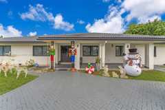 551 Sw 127th Ave - Photo 1 of 1