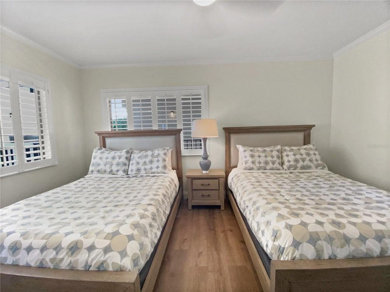 1445 Gulf Of Mexico Dr #305 - Photo 7 of 31