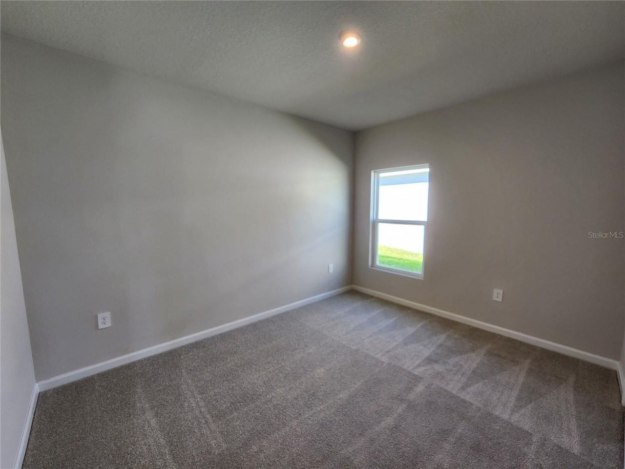 814 172nd Ct E - Photo 6 of 11