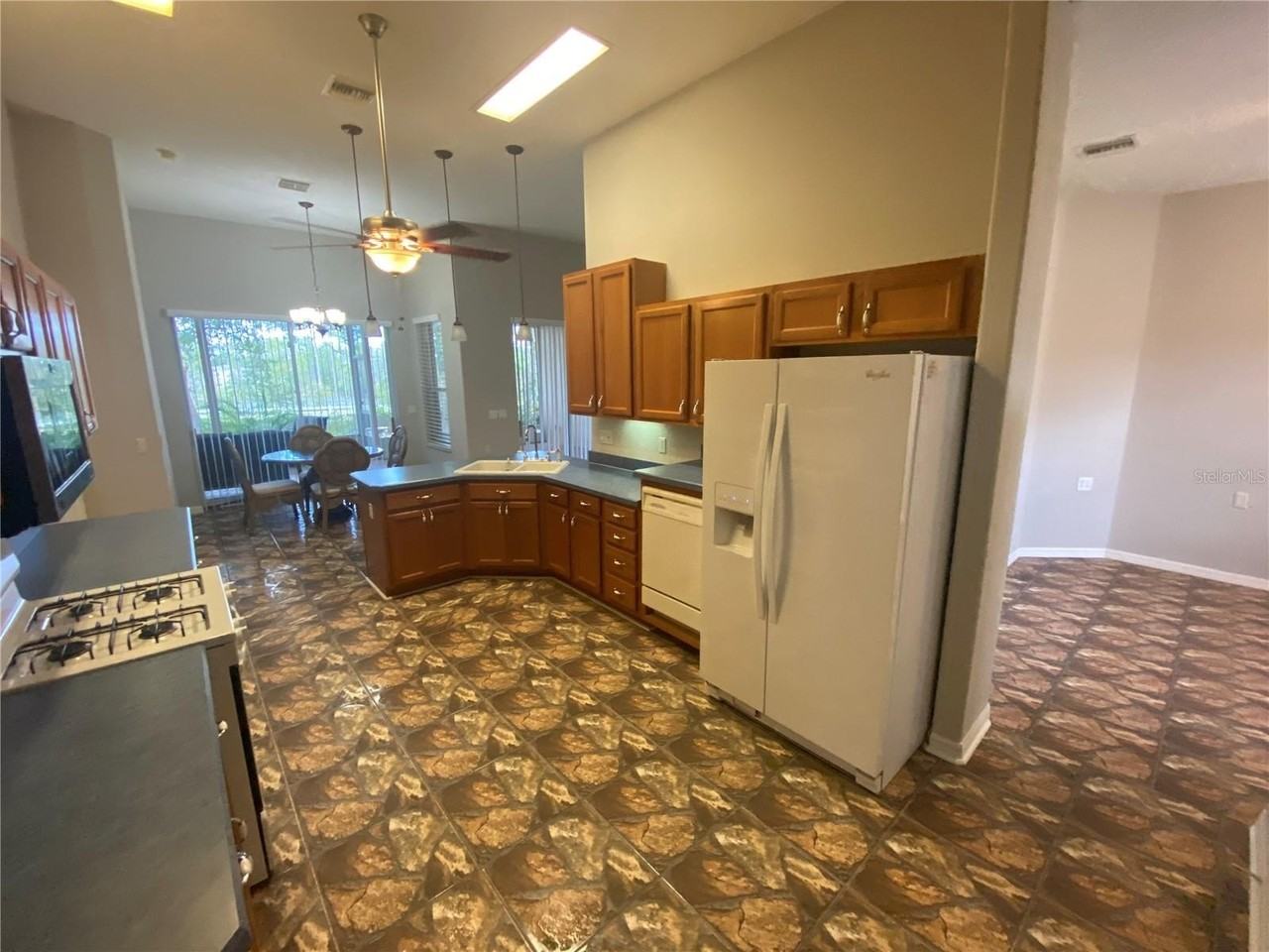 5141 Aurora Dr - Photo 5 of 19