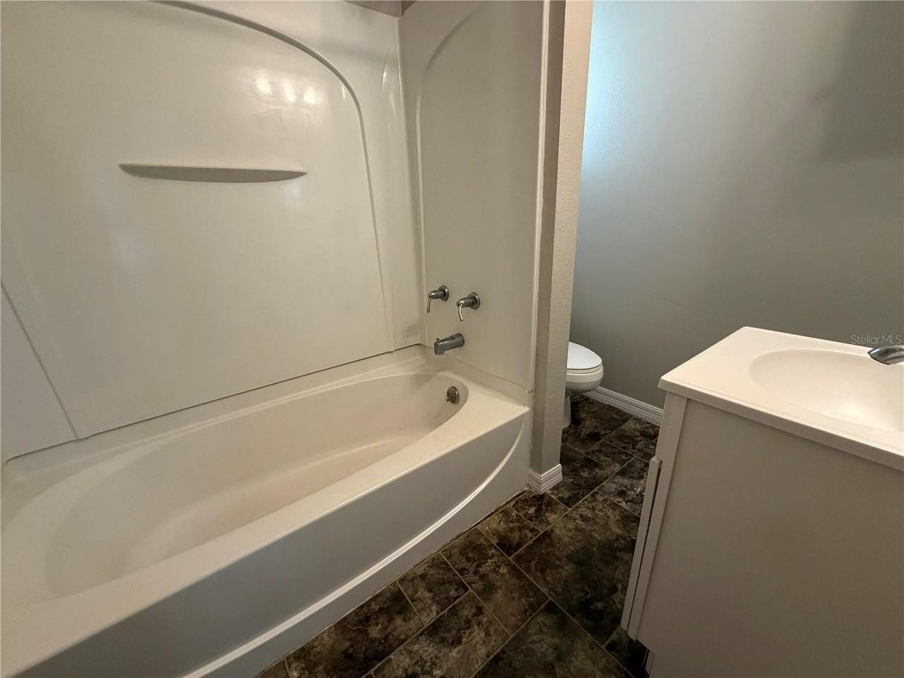 18 E Golf Links Ave - Photo 4 of 11