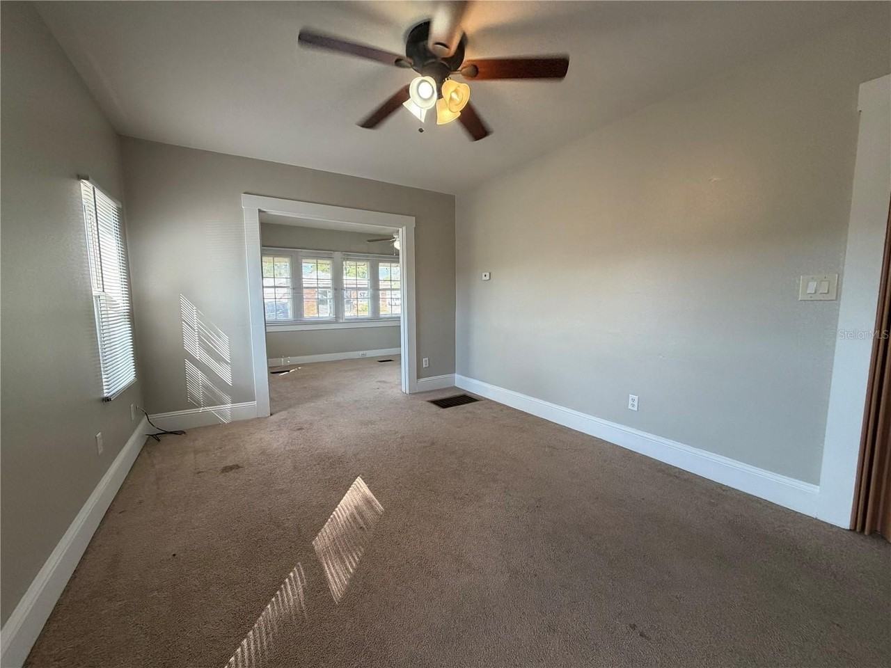 18 E Golf Links Ave - Photo 6 of 11