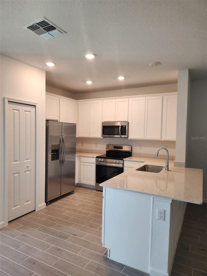 3371 Se 37th Avenue Rd - Photo 4 of 21