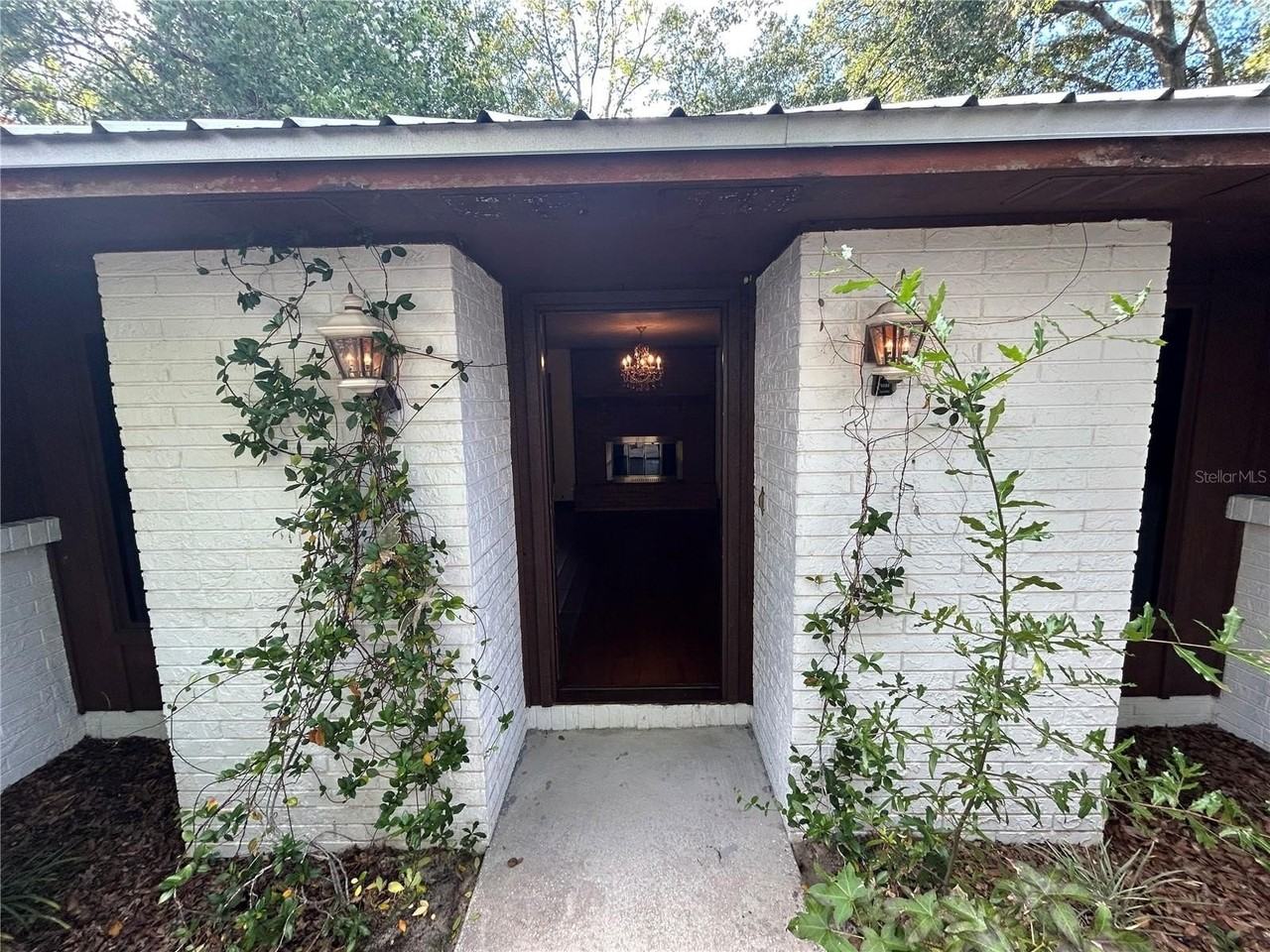 1536 Se 43rd Ter - Photo 2 of 18