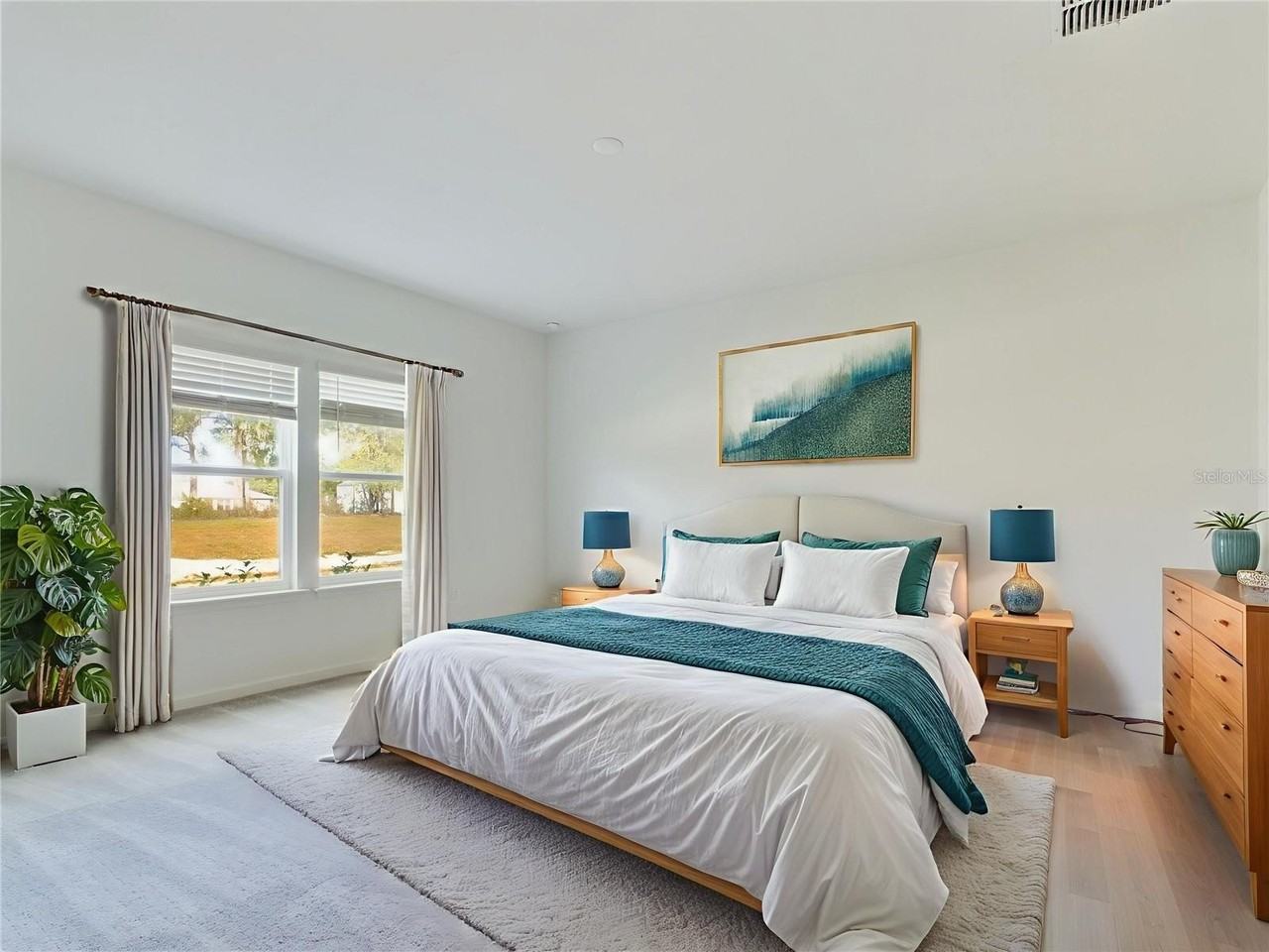 6881 Southeast 87th Street - Photo 2 of 22