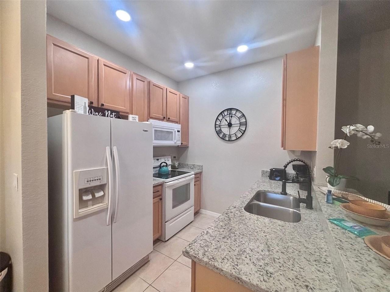 2462 Caravelle Circle - Photo 4 of 18