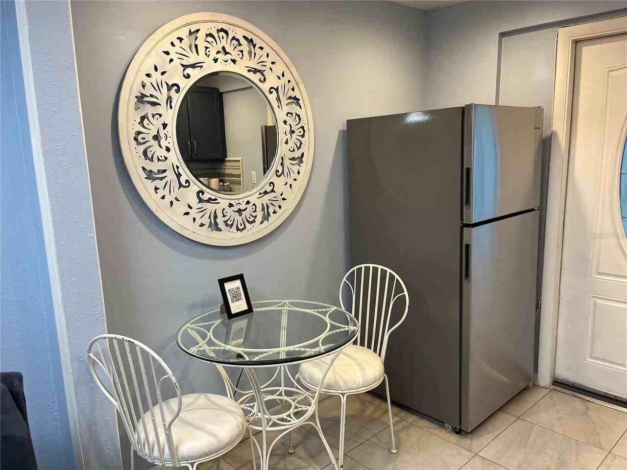 1367 S Michigan Ave - Photo 6 of 11