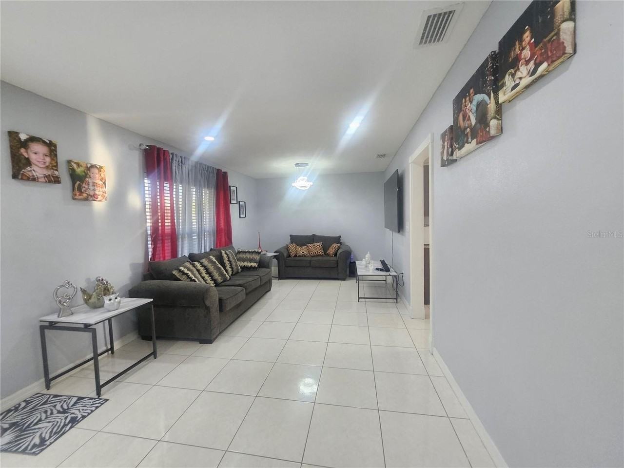 802 Windsor Cir - Photo 7 of 17