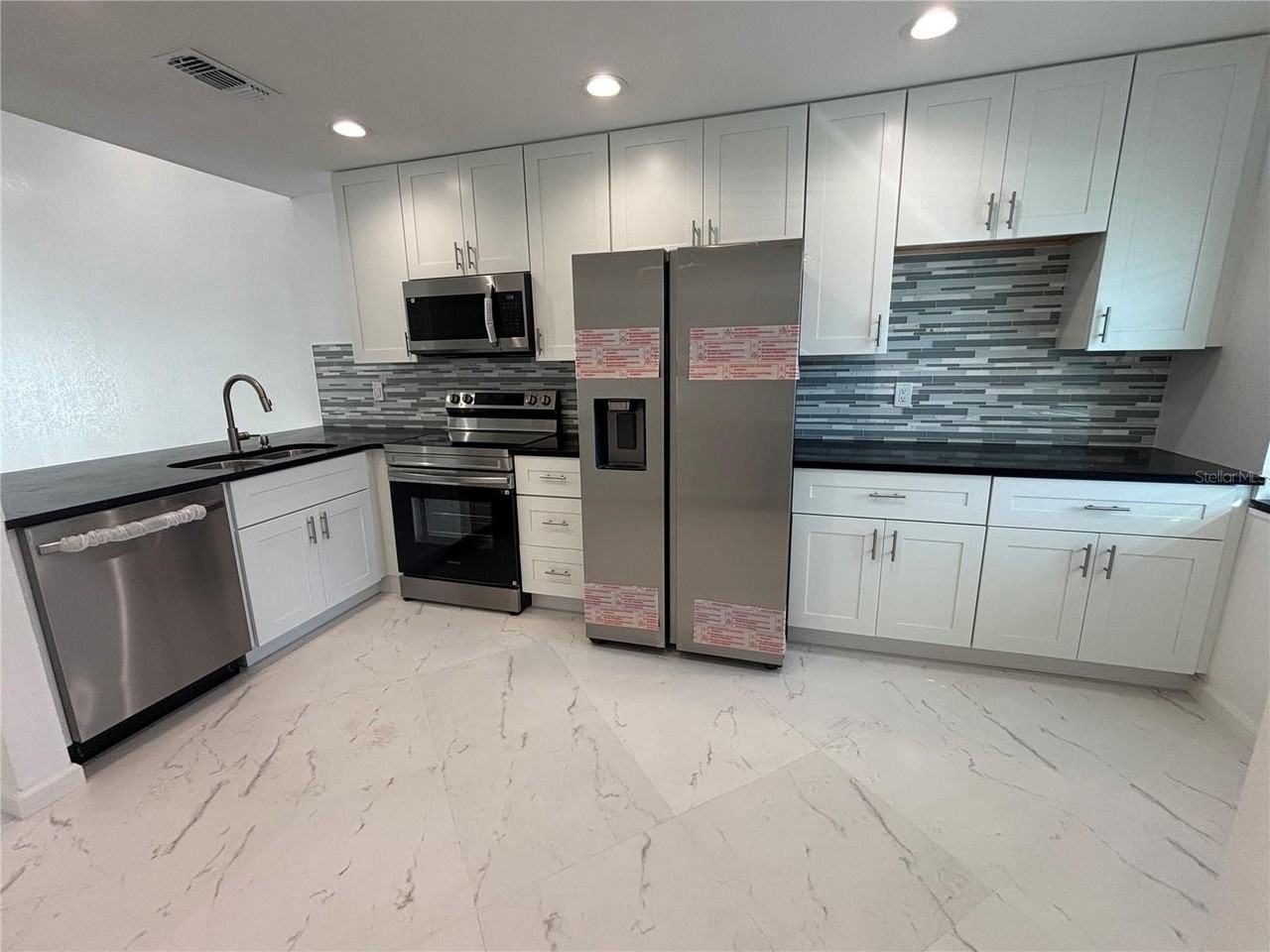 1787 Orange Boulevard Way - Photo 3 of 27