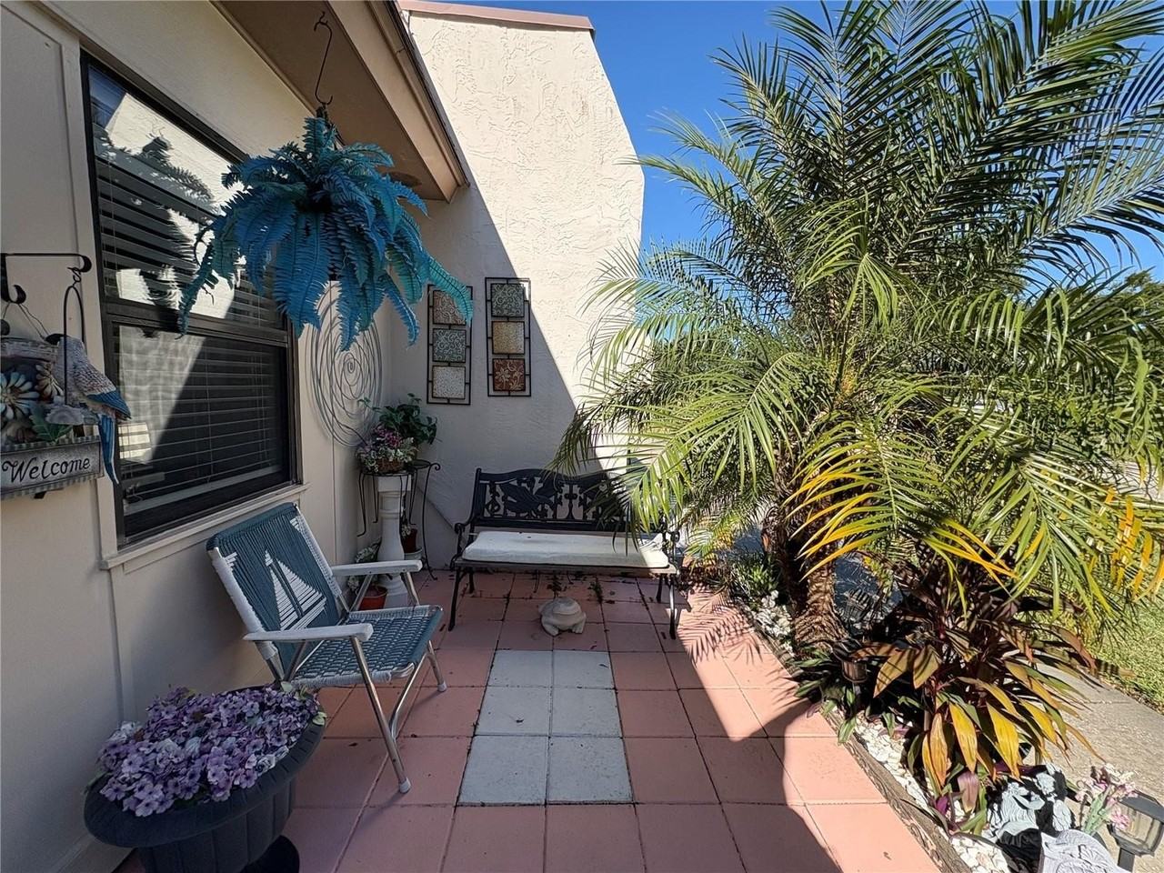 1606 Flint Drive West - Photo 3 of 28