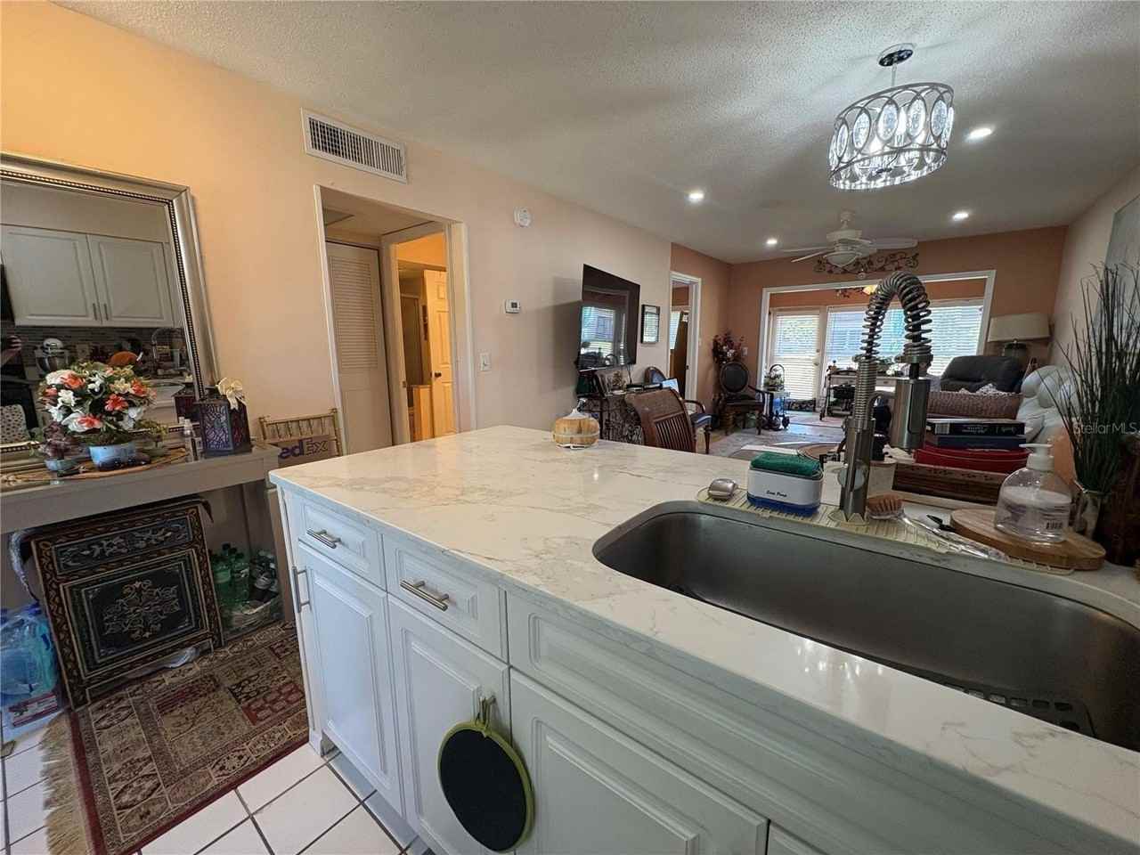 1606 Flint Drive West - Photo 6 of 28