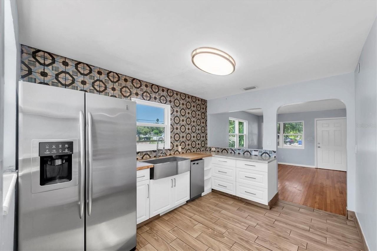 1101 28th St N - Photo 4 of 26