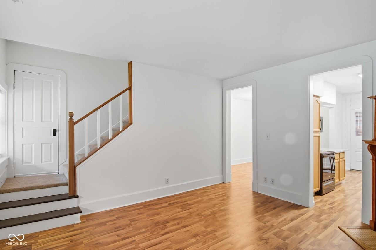 1448 N Illinois St - Photo 3 of 30