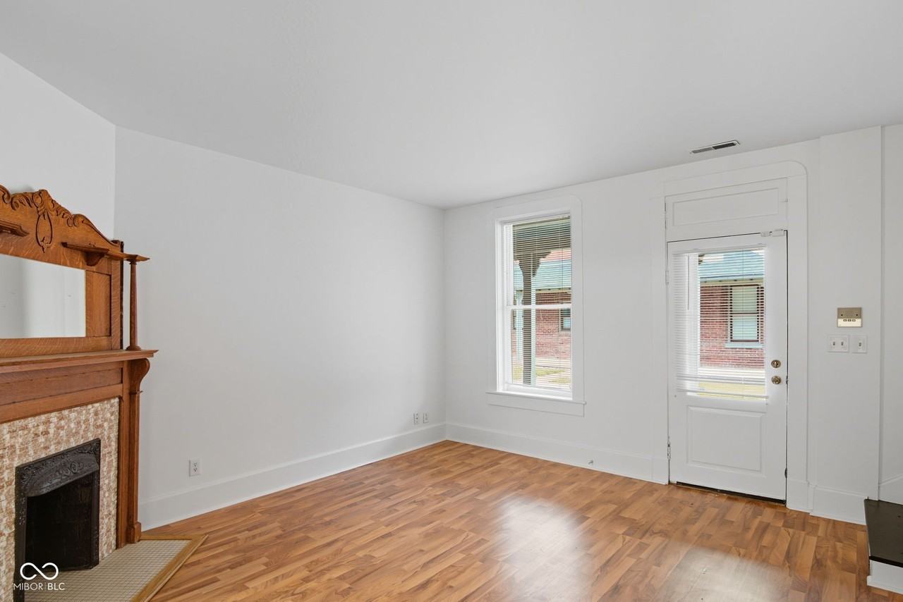 1448 N Illinois St - Photo 5 of 30