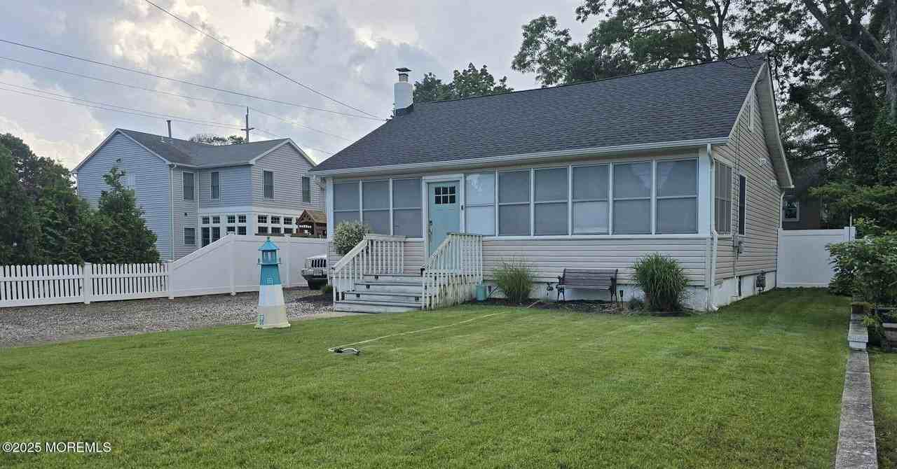 311 River Avenue - Photo 2 of 19