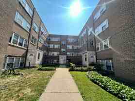 6021 N Fairfield Ave - Photo 1 of 1