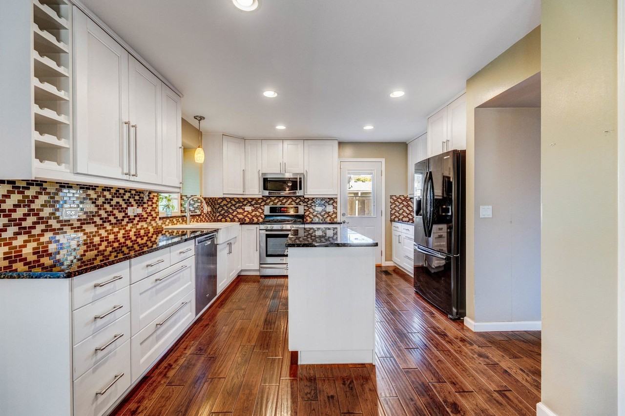 227 Beaver Creek Dr - Photo 5 of 21