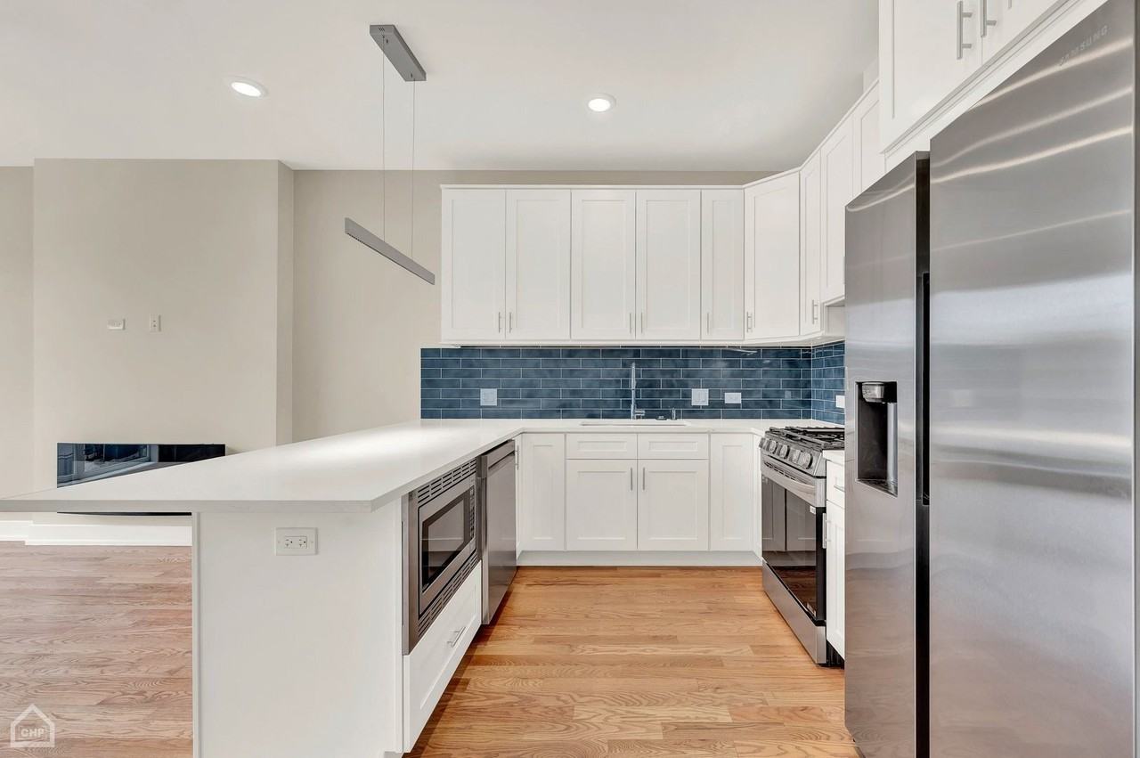 4607 S Saint Lawrence Ave #2 - Photo 7 of 19