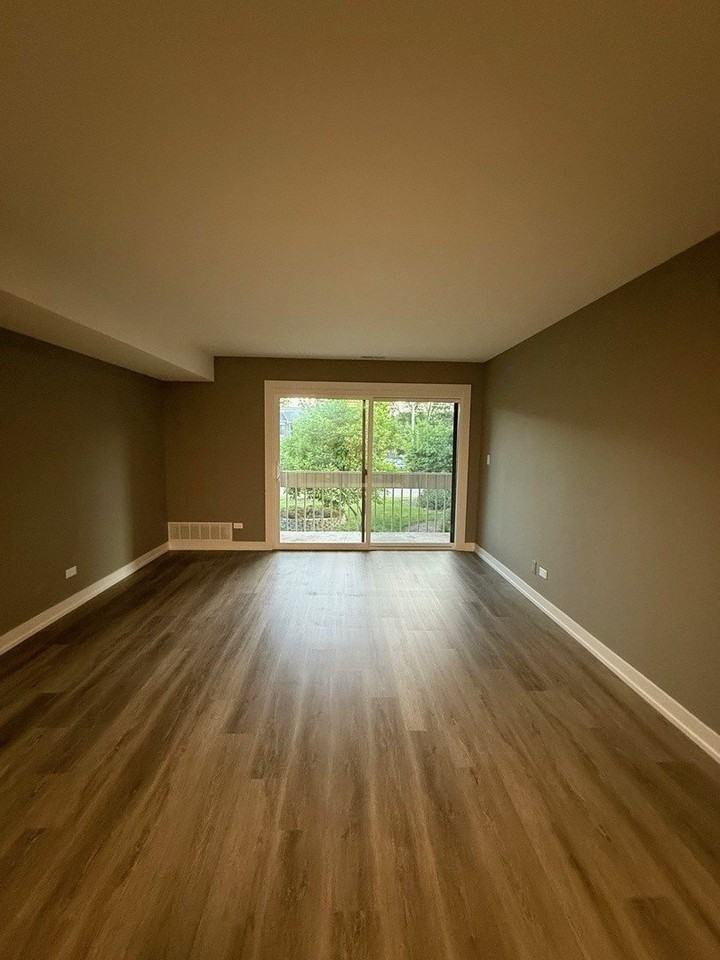 1322 East Ports of Call Drive #1W - Photo 3 of 18