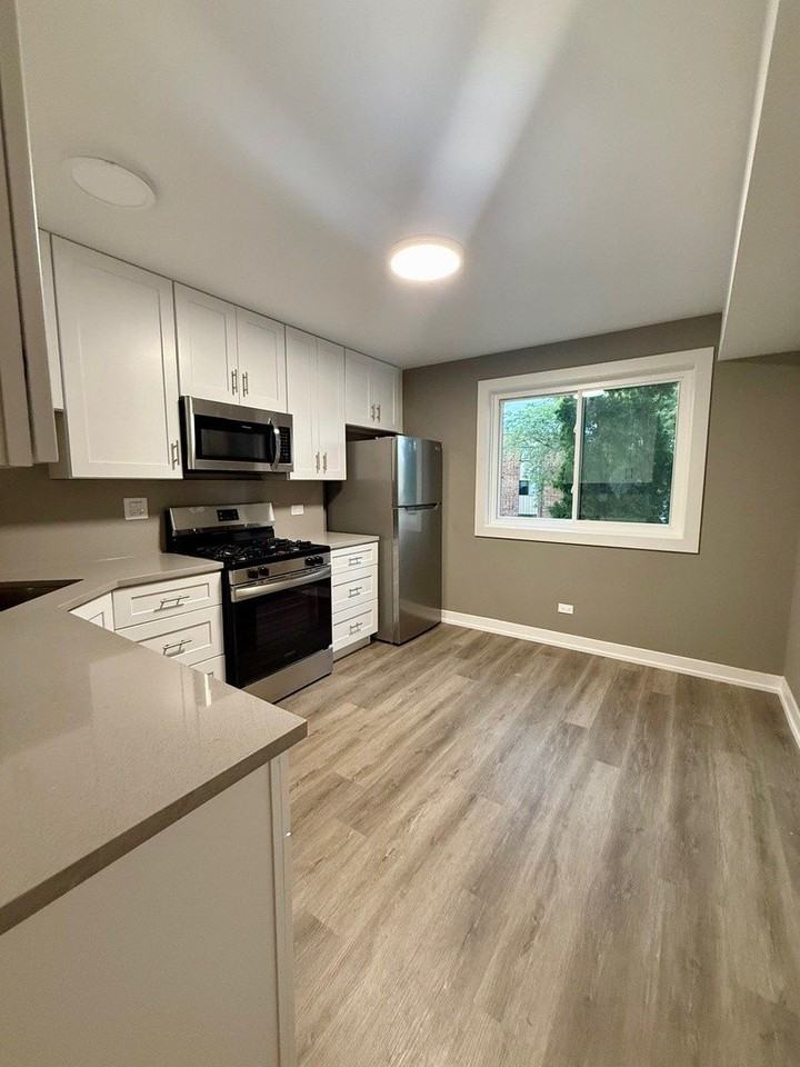 1322 East Ports of Call Drive #1W - Photo 7 of 18