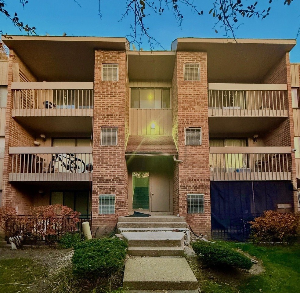 1498 East Ports of Call Drive #2S - Photo 2 of 11