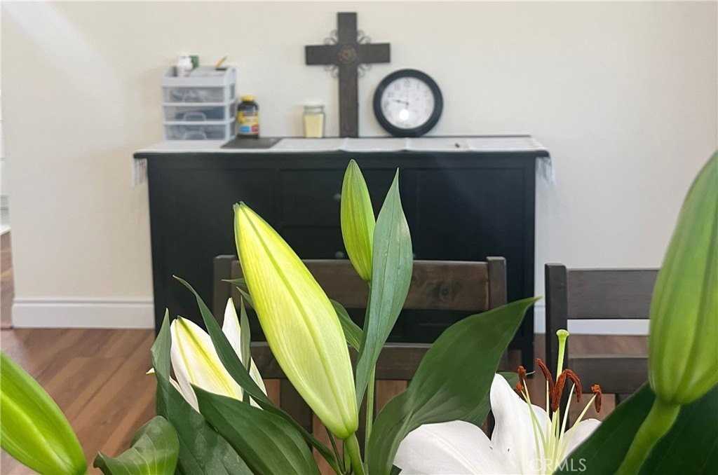 14823 Maywood Dr - Photo 4 of 19