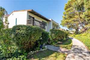 featured image of 28 Sycamore Ln