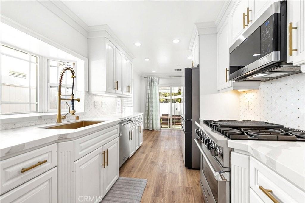 5400 Columbus Ave - Photo 3 of 24