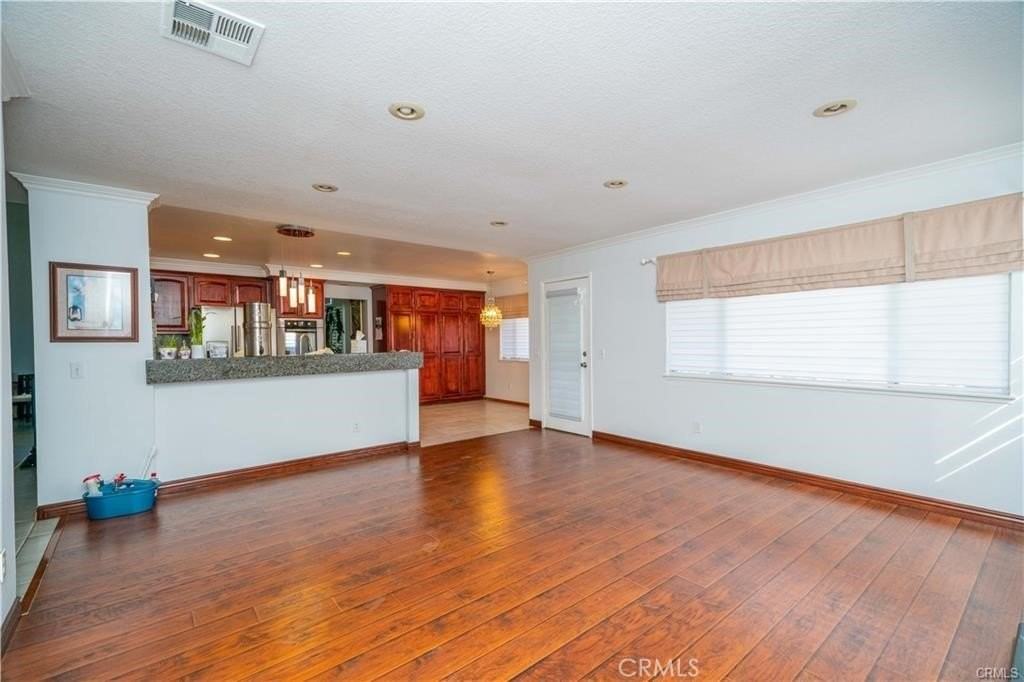 2052 Deer Haven Dr - Photo 7 of 15