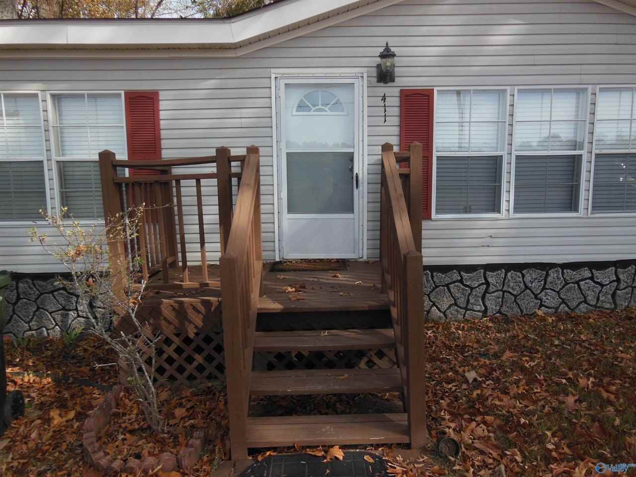 411 Paint Rock Rd - Photo 2 of 31