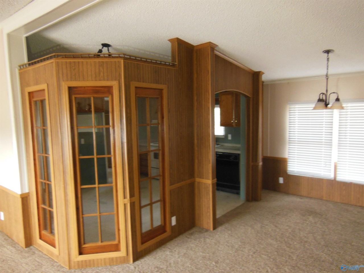 411 Paint Rock Rd - Photo 6 of 31